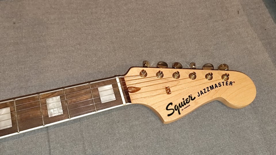 Fender Squire Jazzmaster 40th Anniversary de segunda mano · Foto 2 de 7 · Zaragoza · 450 €