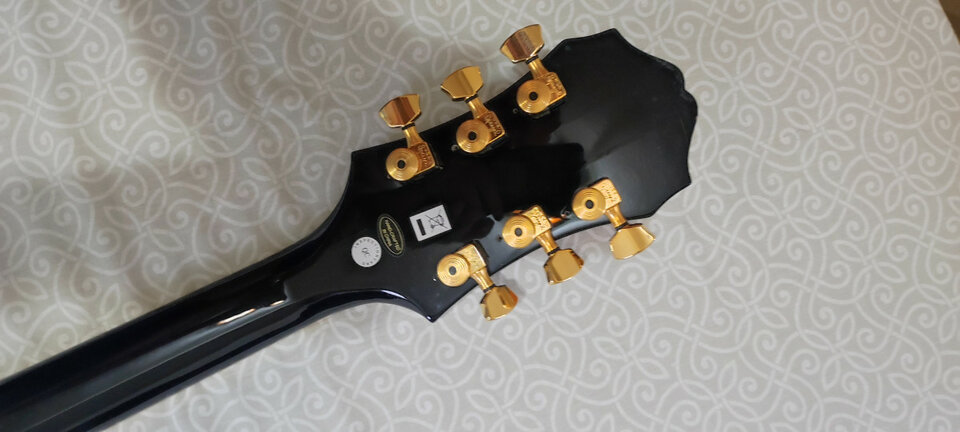 Epiphone Seraton II (modificada) + estuche original Epiphone