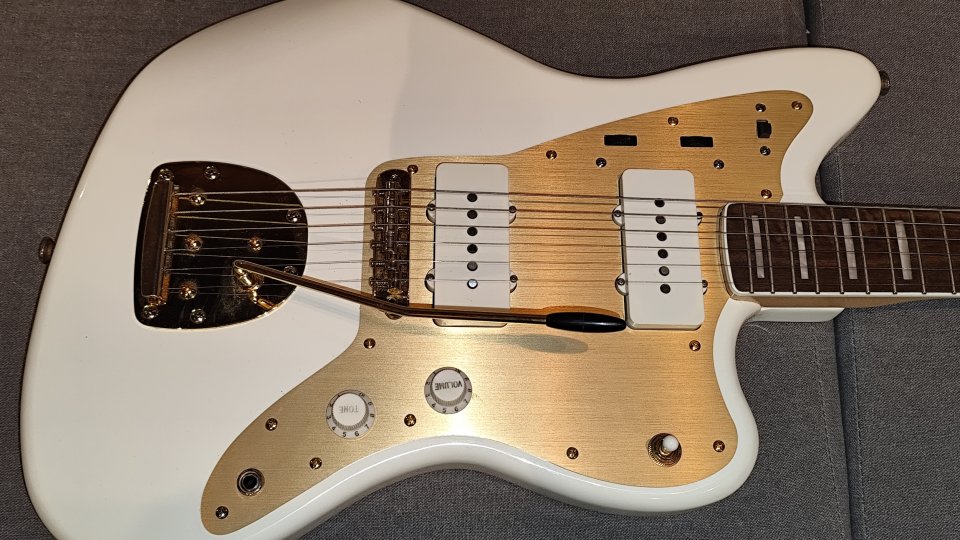 Fender Squire Jazzmaster 40th Anniversary de segunda mano · Foto 3 de 7 · Zaragoza · 450 €