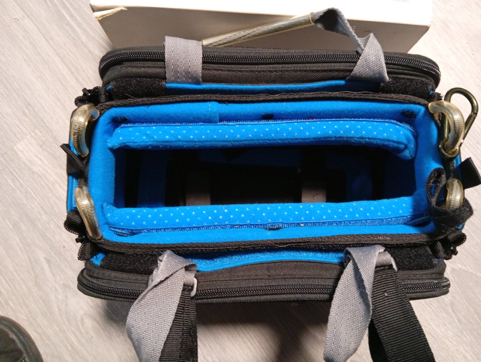 Bolsa y arnés orca para grabación de campo