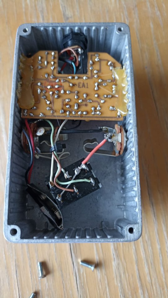 PEDAL TREMOLO HANDMADE