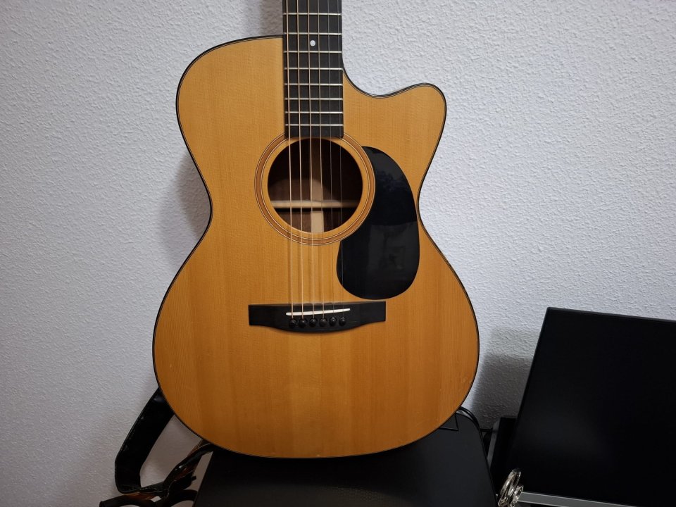 Guitarra acústica Lakewood de segunda mano · Foto 2 de 8 · Madrid · 1800 €