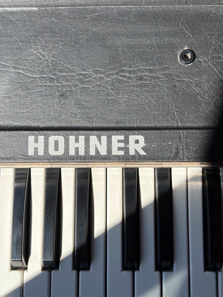 Hohner Pianet T de segunda mano · Foto 3 de 5 · Madrid · 750 €
