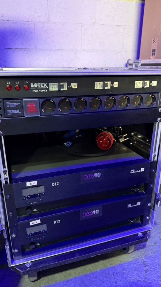 Etapas de potencia d&b audiotechnik D12 de segunda mano · Foto 3 de 4 · Madrid · 1800 €