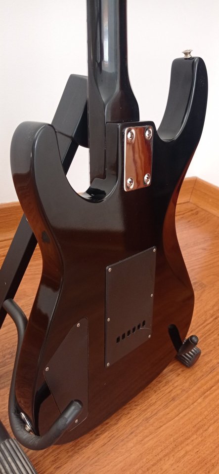 Guitarra eléctrica Rockster Stratocaster Corea años 80 de segunda mano · Foto 4 de 8 · Cuenca · 150 €