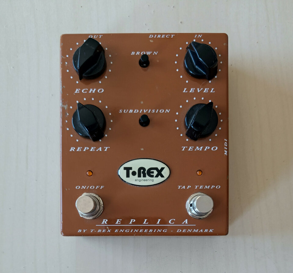 T Rex Replica (leer)