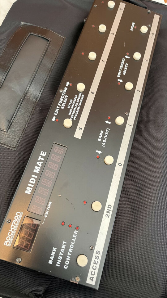 Pedalera midi Rocktron Midi Mate