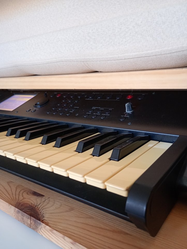 Korg m50 61 de segunda mano · Foto 1 de 5 · Murcia · 300 €