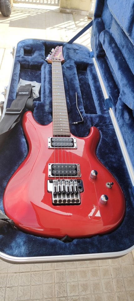 Ibanez JS1200CA Guitarra Elétrica de segunda mano · Foto 1 de 7 · A Coruña · 1300 €