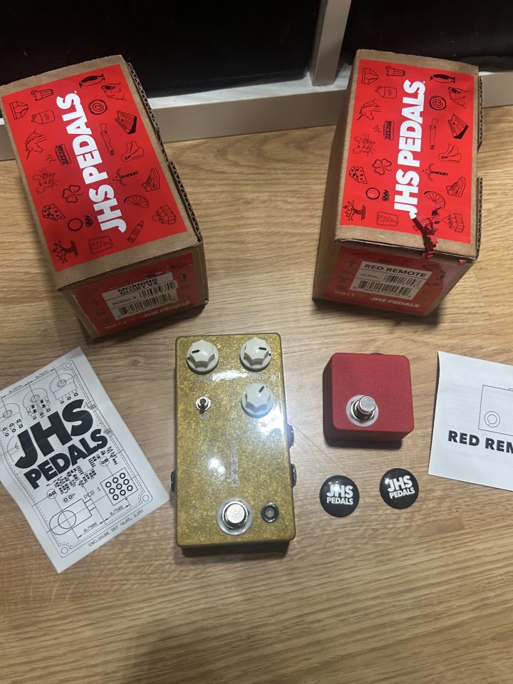 JHS Morning Glory + Red Remote