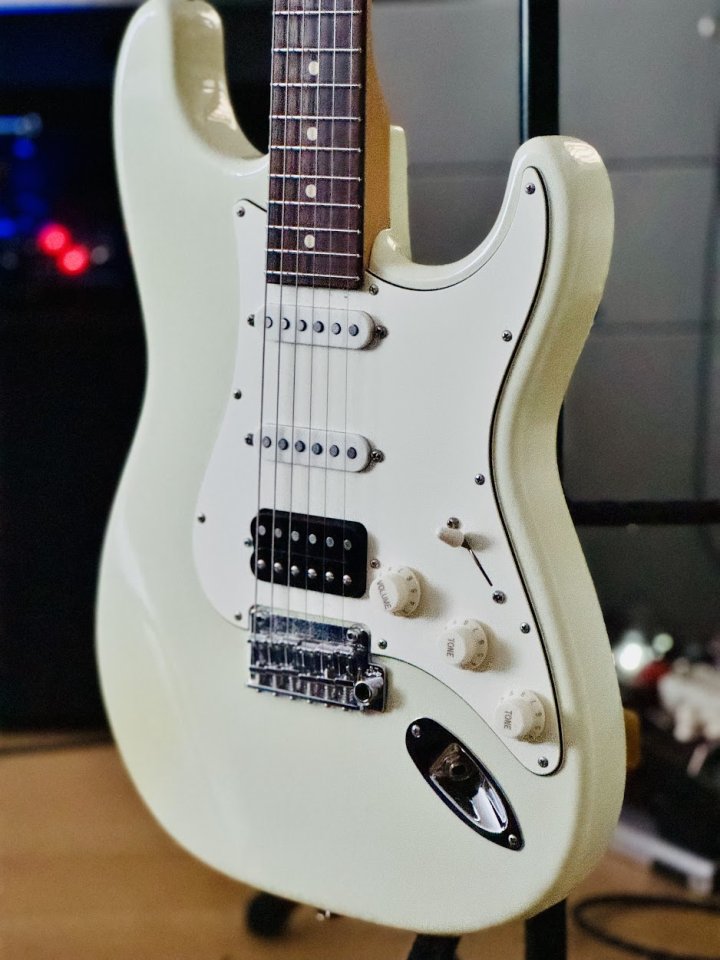 SUHR Classic Antique RW HSS Olympic White de segunda mano · Foto 1 de 6 · Barcelona · 3100 €