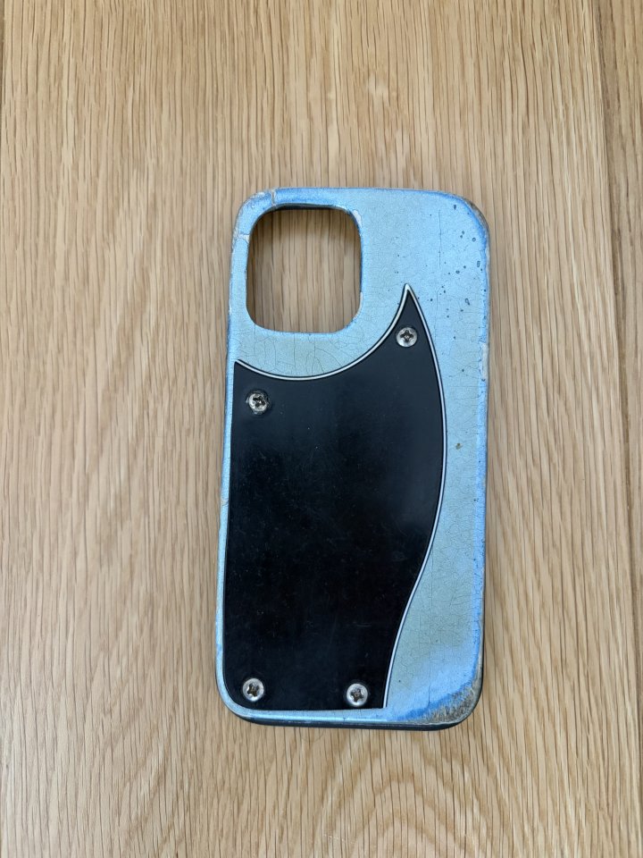 Case Iphone 17 Pelham Blue Relic de segunda mano · Foto 2 de 3 · Alicante · 80 €