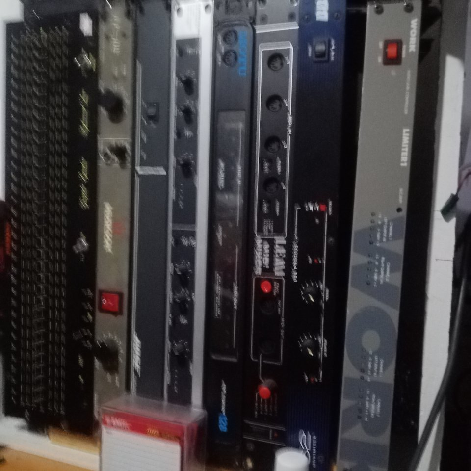 Por liquidación de estudio vendo el equipo.