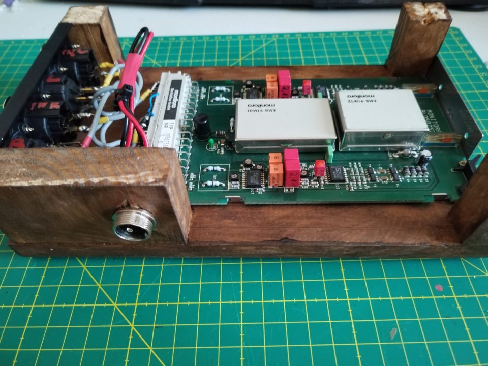 Monitora DV5075-1 - Amplificador de línea Estéreo