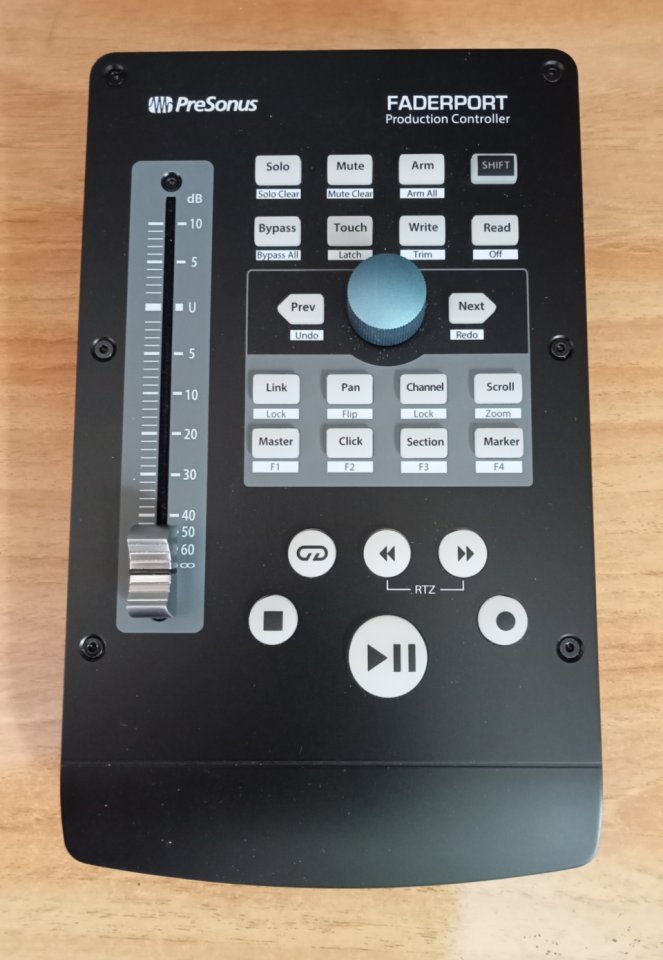 Presonus Faderport V2 oportunidad de segunda mano · Foto 1 de 3 · Barcelona · 130 €