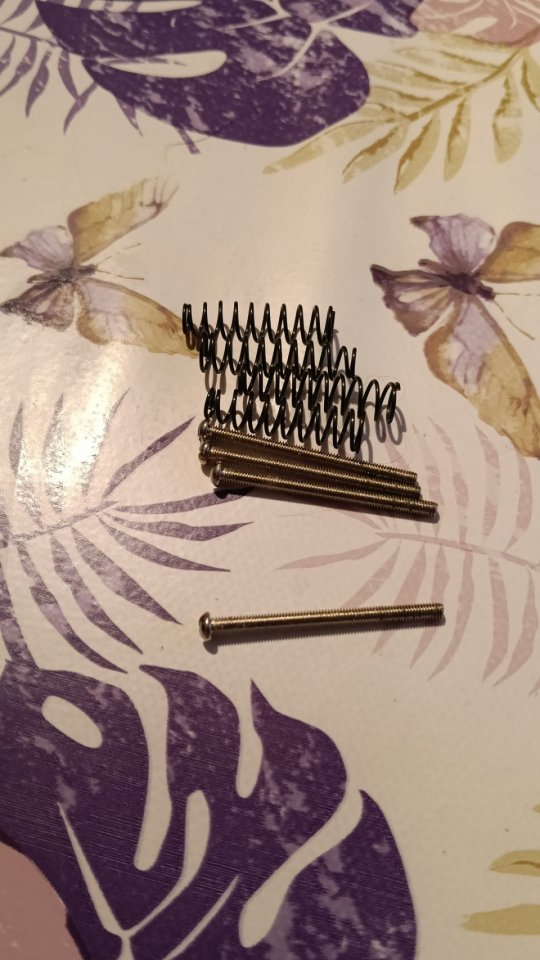 Pastillas Tesla Opus 1 de segunda mano · Foto 1 de 4 · Madrid · 70 €