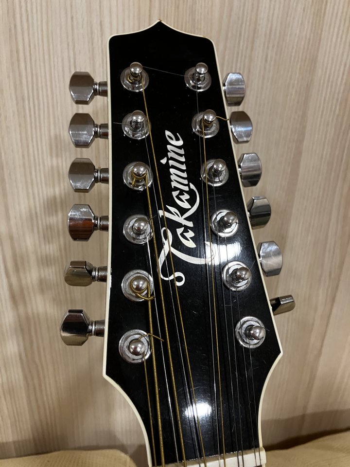 Takamine EF381SC de segunda mano · Foto 4 de 10 · Cádiz · 825 €