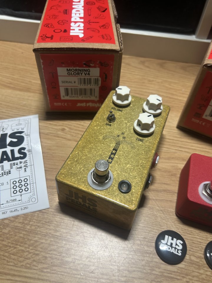 JHS Morning Glory + Red Remote