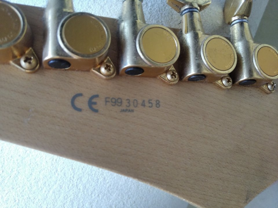 Ibanez JEM 7V WH (Steve Vai Signature) – Año 1999 de segunda mano · Foto 8 de 10 · Zaragoza · 1950 €
