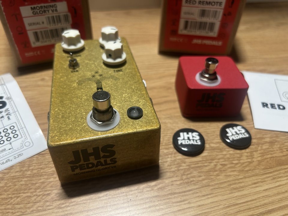 JHS Morning Glory + Red Remote
