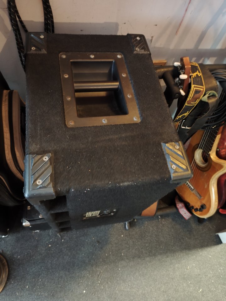 Pantalla Markbass Traveler 102 de segunda mano · Foto 6 de 6 · Sevilla · 350 €