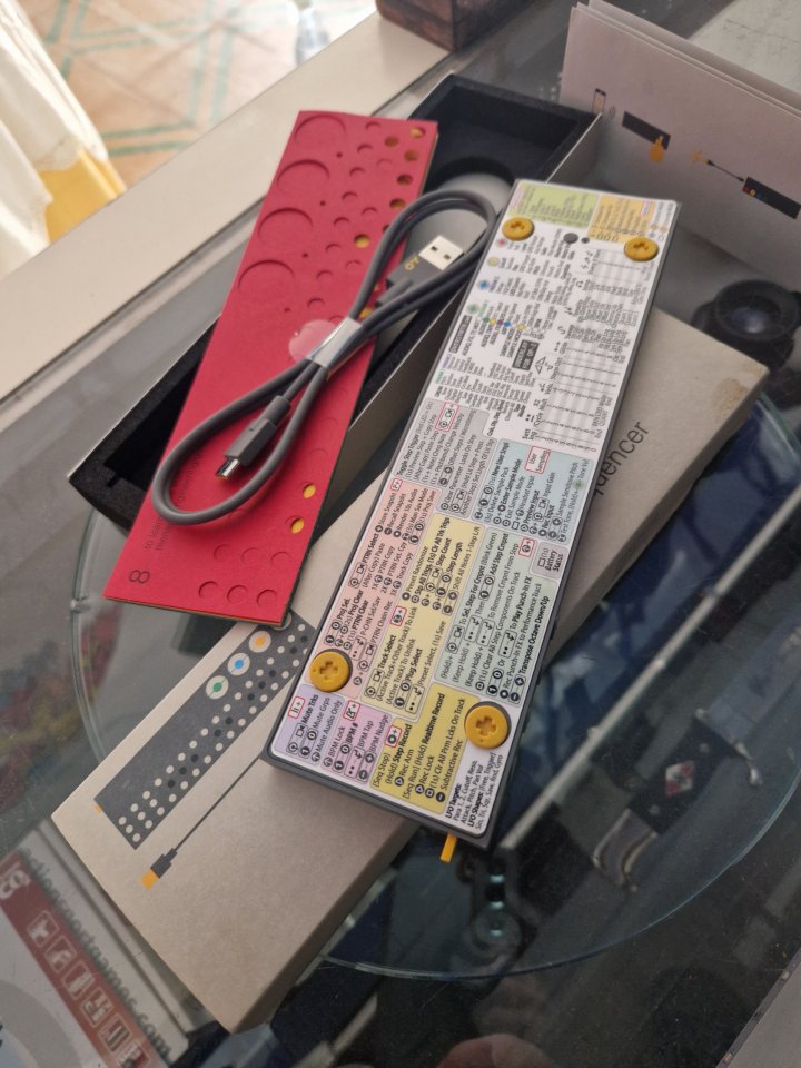 Vendo OP-Z como nuevo de segunda mano · Foto 4 de 6 · Granada · 250 €
