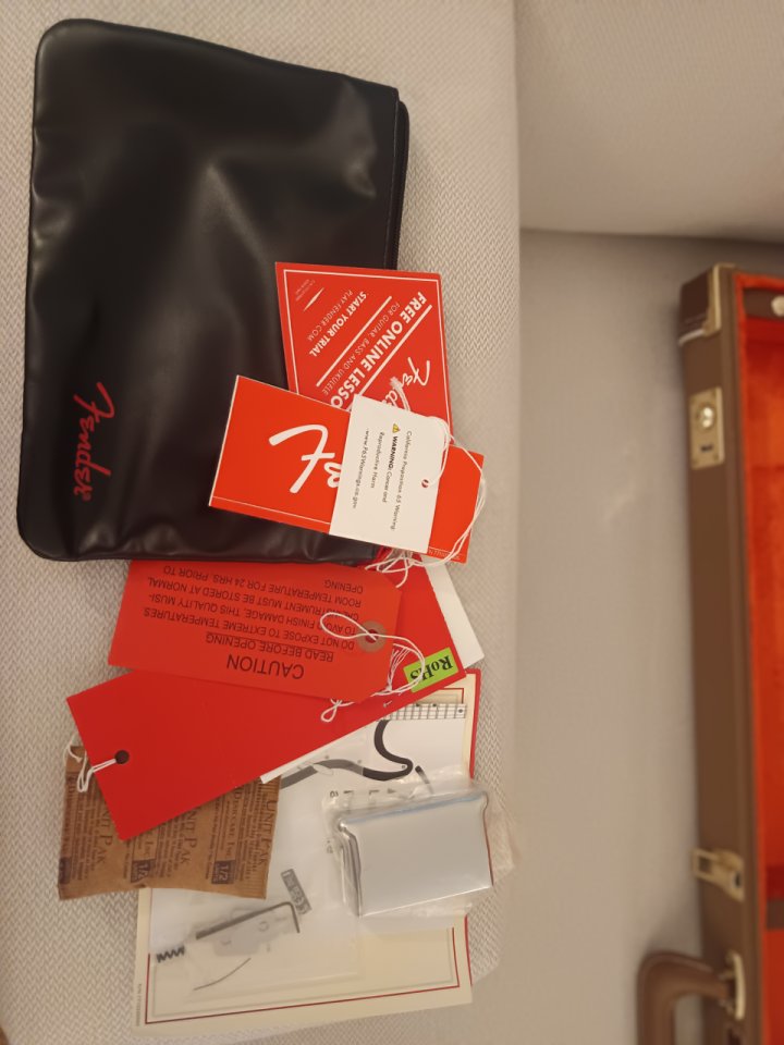 Fender Stratocaster American Vintage II OW de segunda mano · Foto 6 de 10 · Málaga · 1800 €