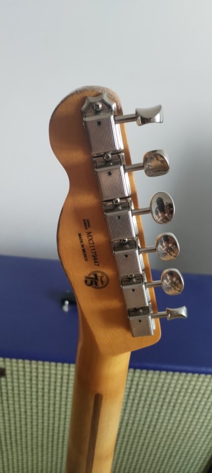 Fender Telecaster Vintera Road Worn 50's Sonic Blue