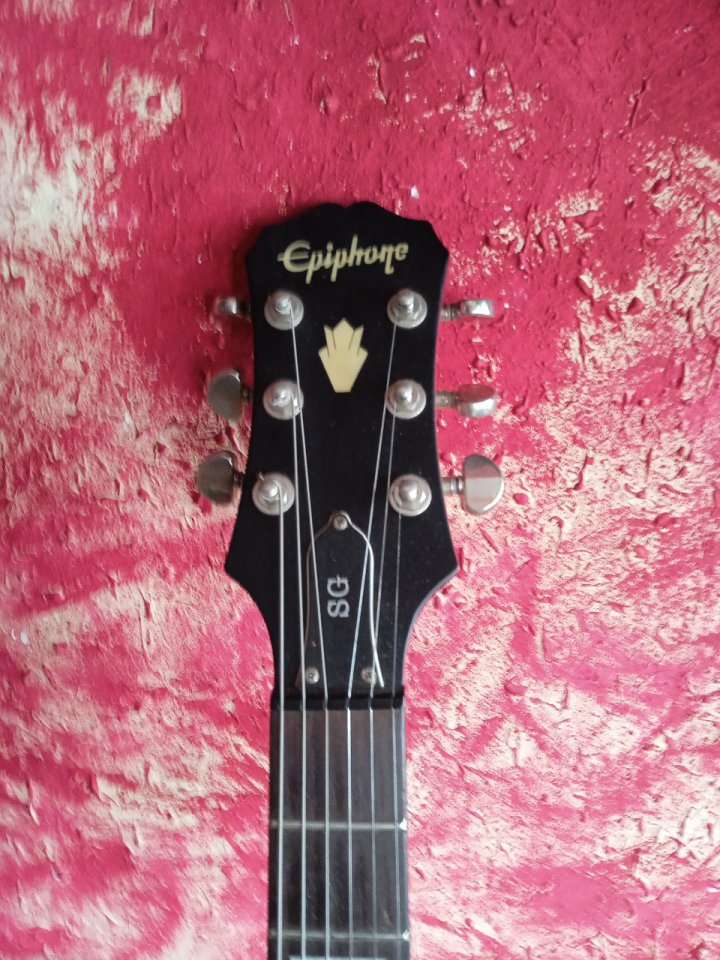 Epiphone SG 400