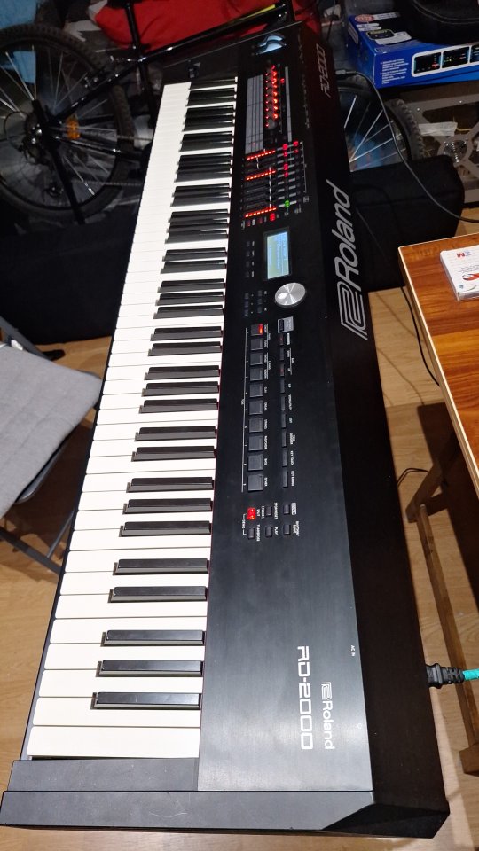 Roland RD2000 de segunda mano · Foto 2 de 5 · Madrid · 1800 €