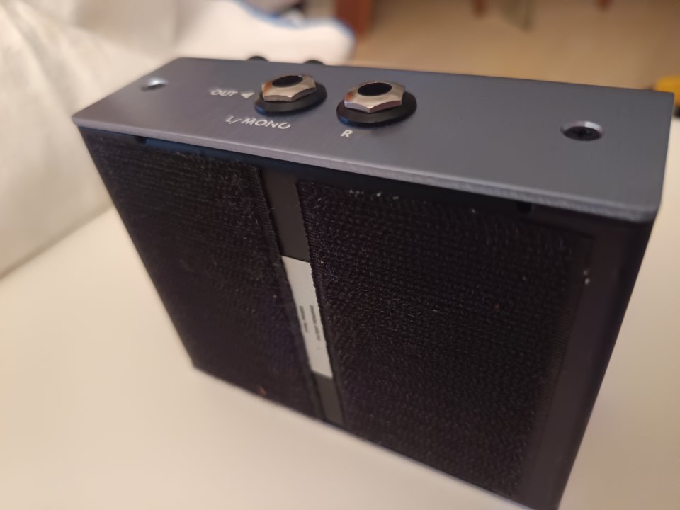 Pedal de reverb + tremolo FENDER TRE-VERB de segunda mano · Foto 9 de 10 · Madrid · 180 €
