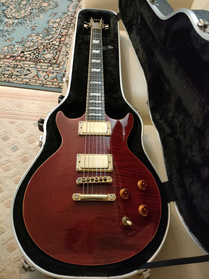 RESERVADA ESP Ltd KH-DC Kirk Hammett Signature+Estuche