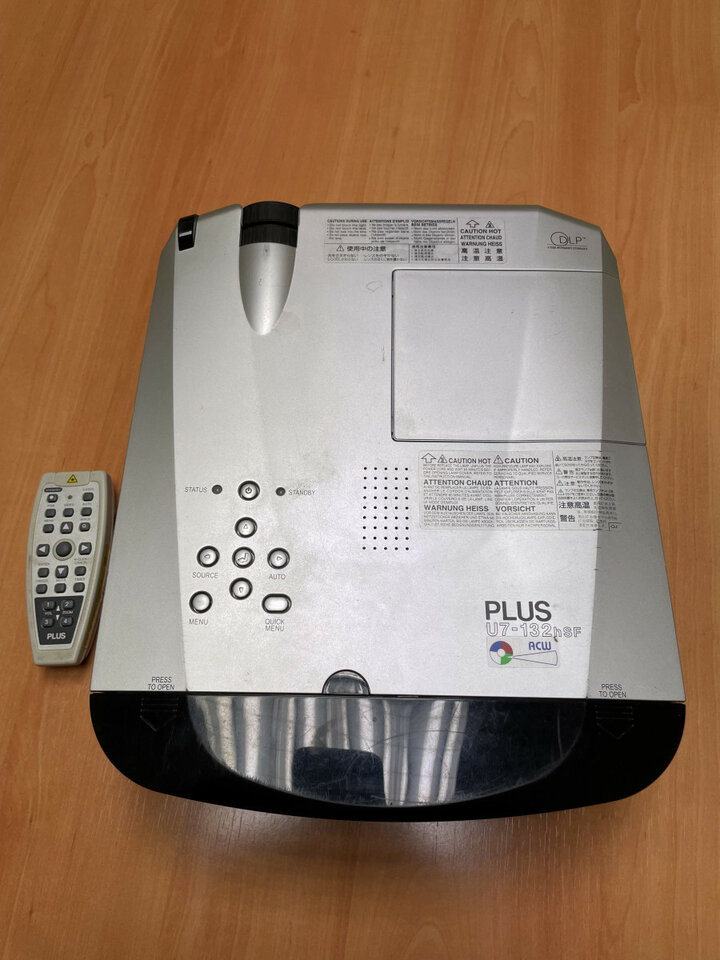 Videoproyector DLP 3500 Lm.