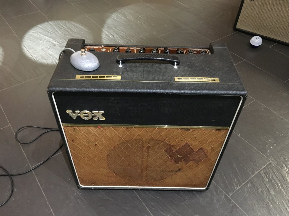 RESERVADO: 1964 VOX AC15