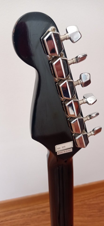 Guitarra eléctrica Rockster Stratocaster Corea años 80 de segunda mano · Foto 6 de 8 · Cuenca · 150 €