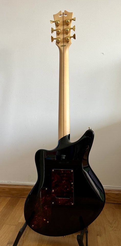 D’Angelico Deluxe Bedford Black