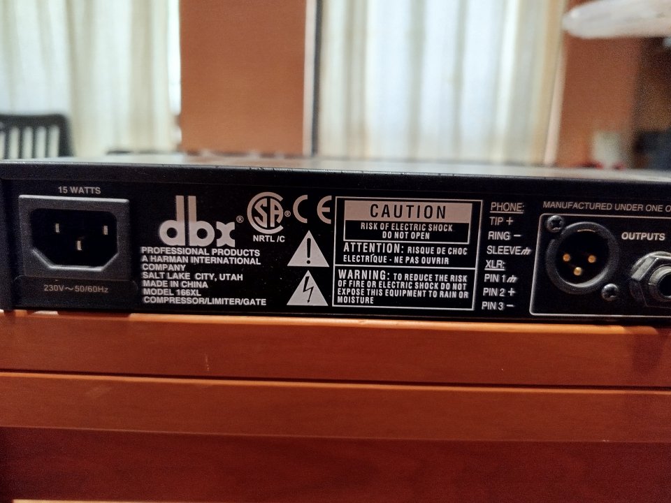Compresor limitador DBX 166XL