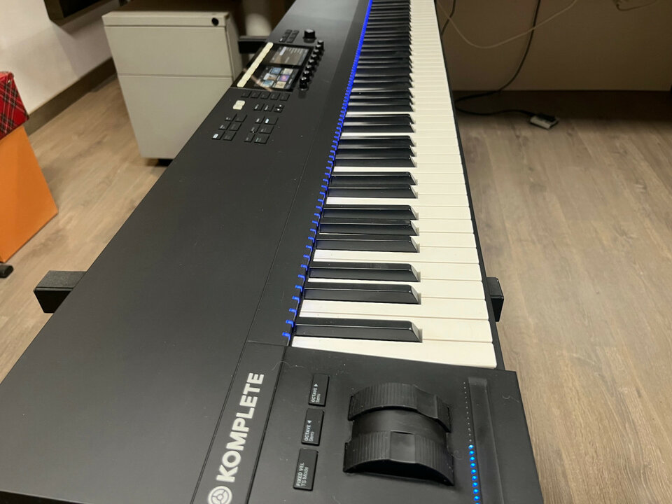 Komplete S88 MK2