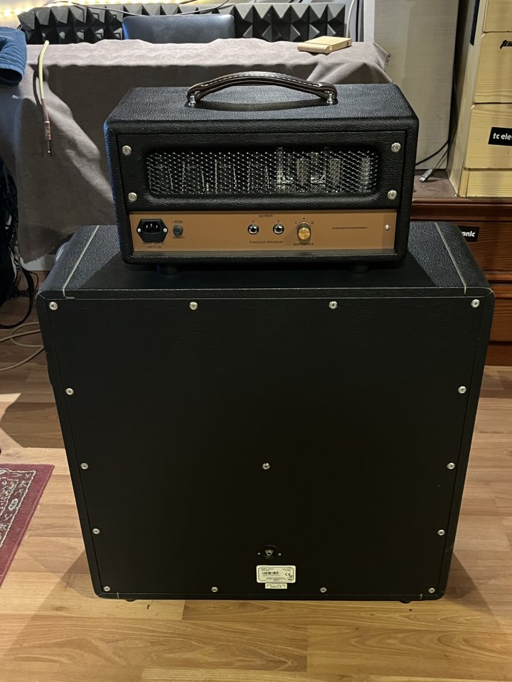 MPF Root (1974x - 30W) + Marshall 2061CX Greenbacks de segunda mano · Foto 2 de 10 · Sevilla · 1400 €