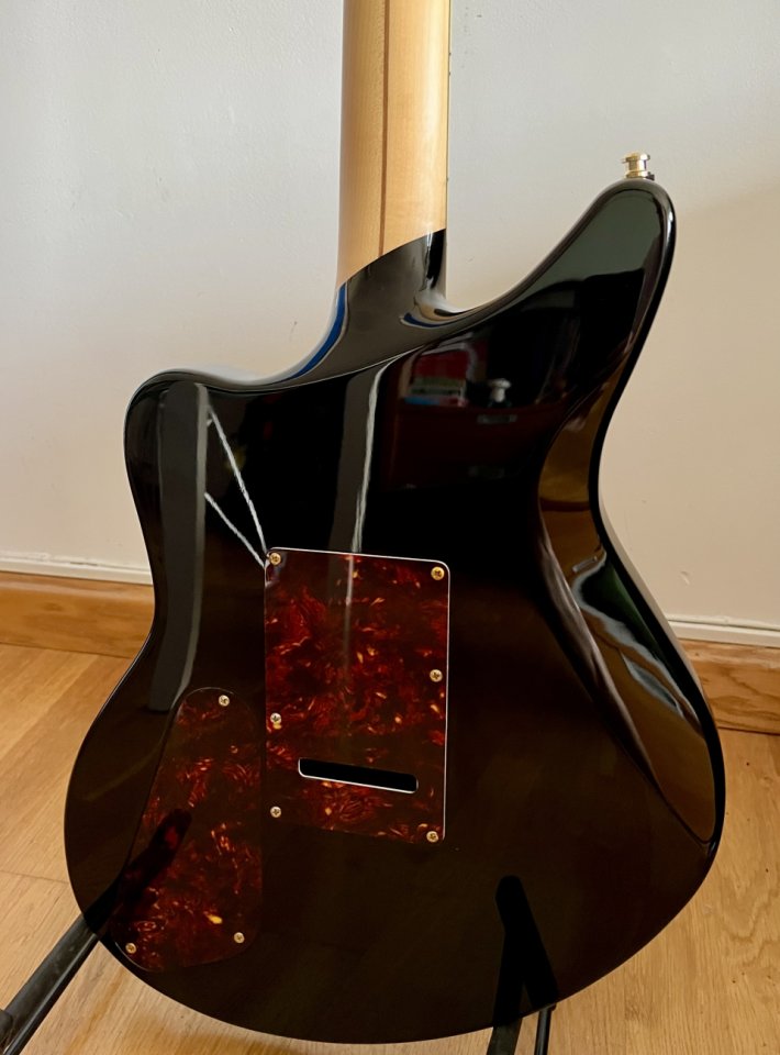 D’Angelico Deluxe Bedford Black