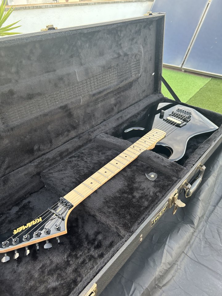 Kramer Baretta ebony