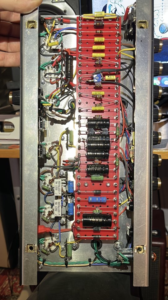 MPF Root (1974x - 30W) + Marshall 2061CX Greenbacks de segunda mano · Foto 5 de 10 · Sevilla · 1400 €
