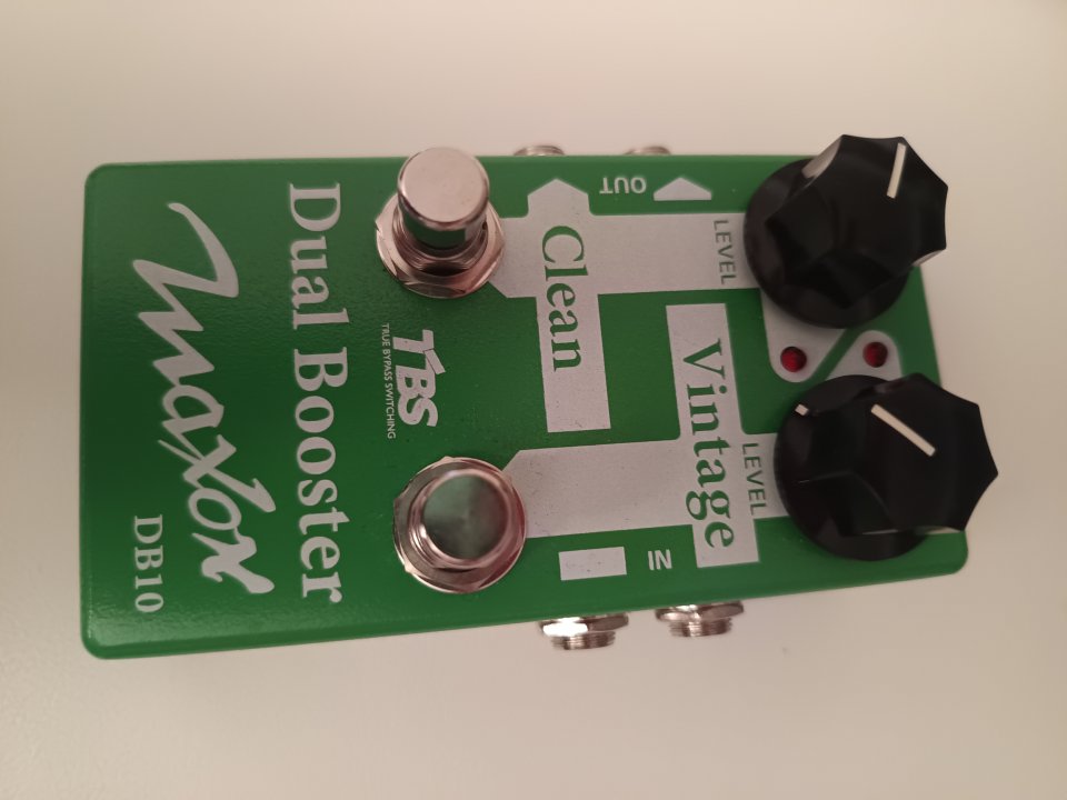 Pedal de boost MAXON DUAL BOOSTER de segunda mano · Foto 1 de 7 · Madrid · 120 €