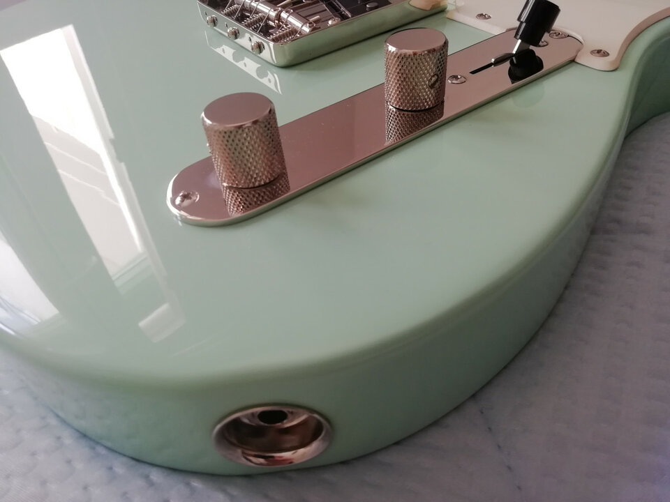 Squier by Fender FSR ESQUIRE