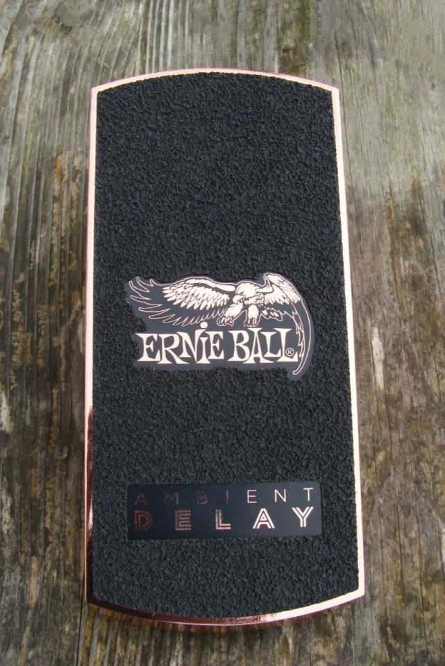 Pedales Ernie Ball Expression Overdrive y Ambient Delay