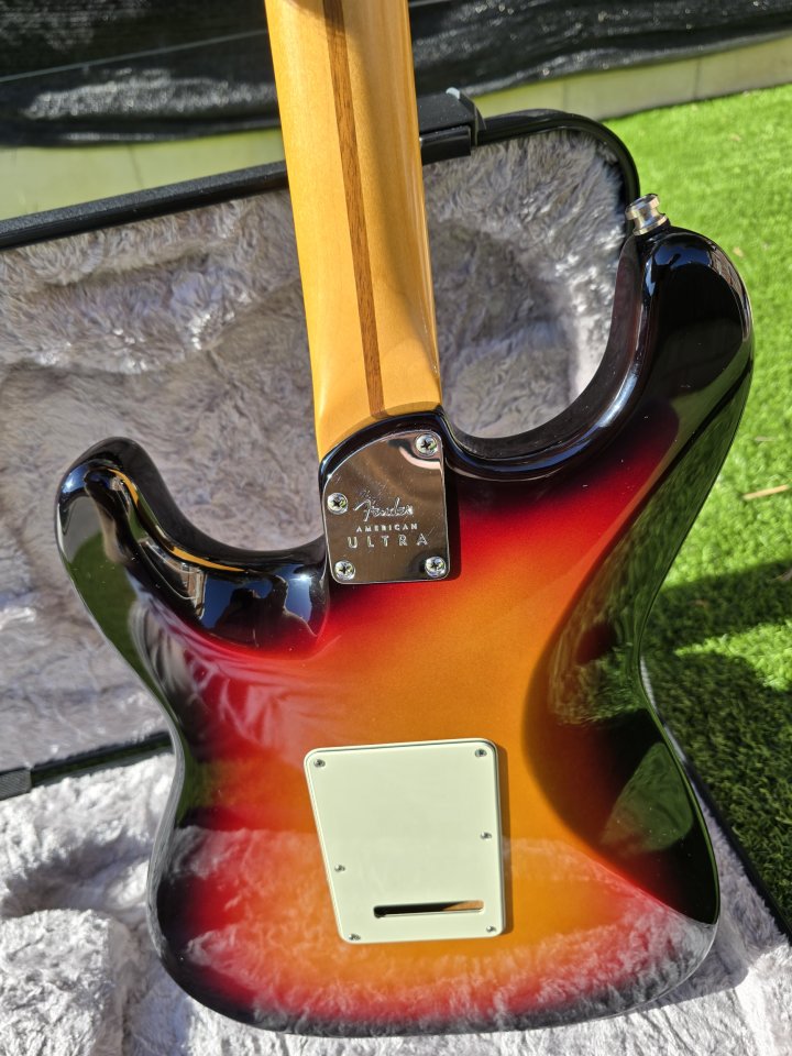 Fender stratocaster ultra HSS Ultraburst