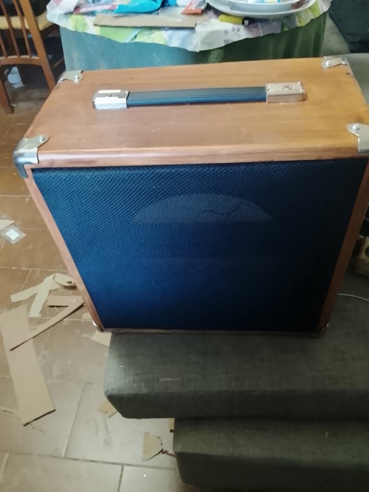 Pantalla 1x10 madera de Abeto de segunda mano · Foto 1 de 6 · Cáceres · 55 €