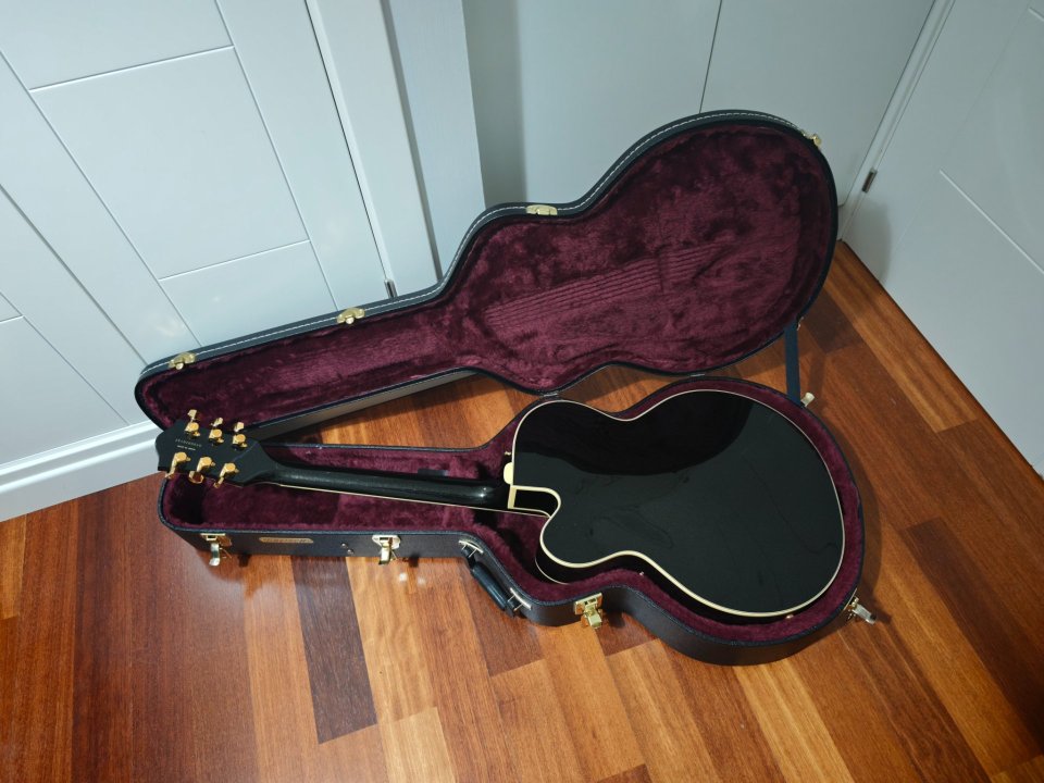 Gretsch G6120T-SW o Gretsch G6120 sslvo Brian Setzer de segunda mano · Foto 2 de 6 · Málaga · 2500 €