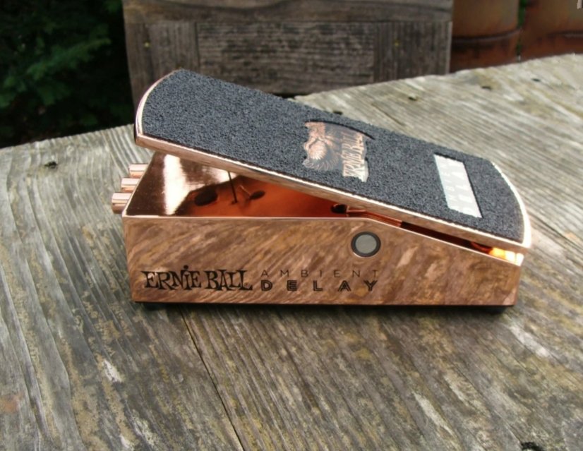 Pedales Ernie Ball Expression Overdrive y Ambient Delay