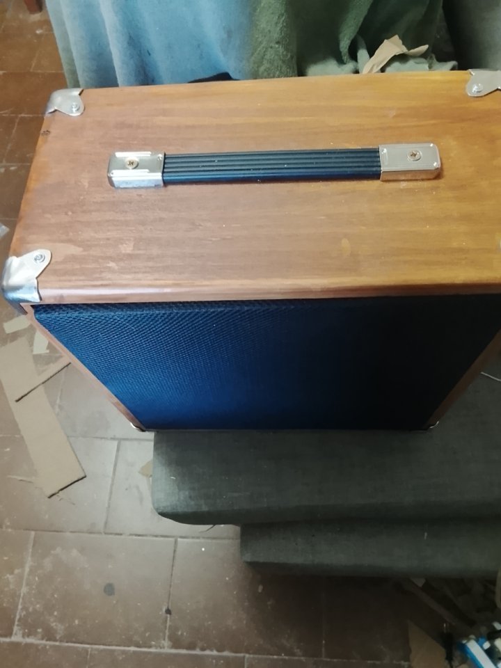 Pantalla 1x10 madera de Abeto de segunda mano · Foto 2 de 6 · Cáceres · 55 €